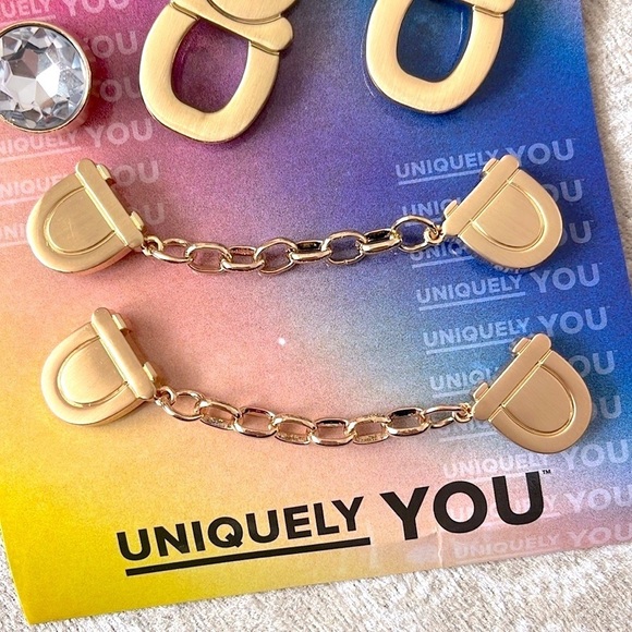 Brand New Crocs Jibbitz Charms Recollect Shoelery 5 Pk Gold Tone Metallic Chains - Picture 4 of 15